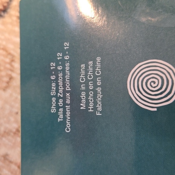 SpongeBob SquarePants Adult Crew Socks 5 Pair Gift Set Fits Size 6-12 - Picture 5 of 6